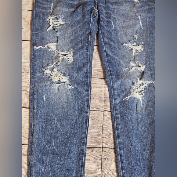 American Eagle Next Level Flex Distressed look Jeans - Picture 8 of 8